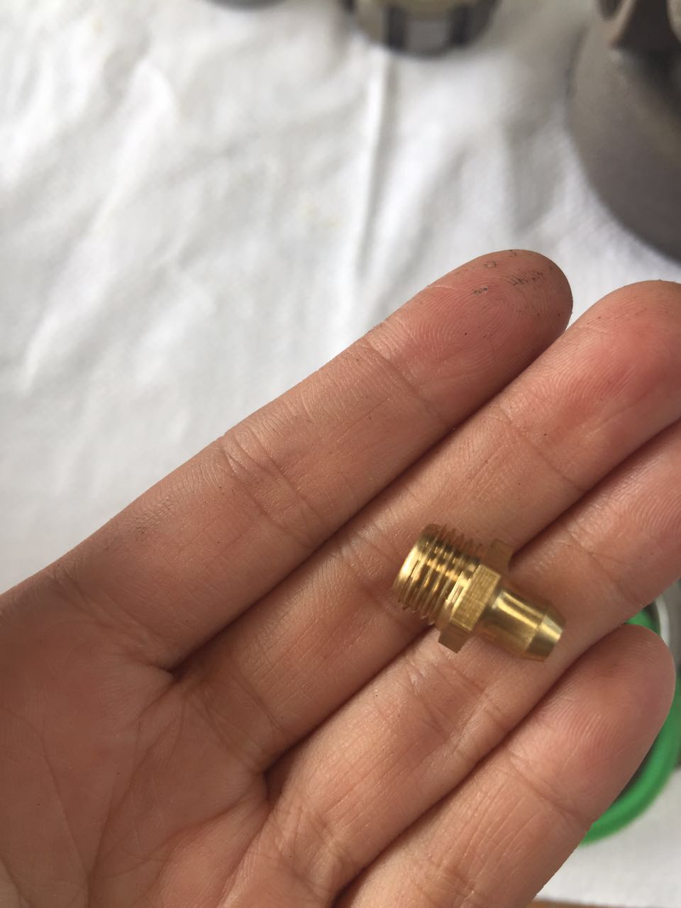 ���廷100Ǳ���������